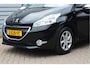 Peugeot 208 1.2 PureTech Style Pack O.a: Trekhaak, 15 inch L.M. met All-Season, Pdc, Clima, Cruise, Navi, Etc.  Rijklaar! All-In prijs.
