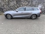 Volvo V60 2.0 B3 Momentum Leder, stoel en stuurverwarming, trekhaak inklapbaar, nieuwe banden, carplay & aidroid, DAB+, 1e eigenaar