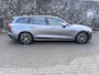 Volvo V60 2.0 B3 Momentum Leder, stoel en stuurverwarming, trekhaak inklapbaar, nieuwe banden, carplay & aidroid, DAB+, 1e eigenaar