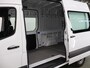 Mercedes-Benz Sprinter 315 CDI | AUT. | L2 H2 | BPM VRIJ! | LINKER ZIJSCHUIFDEUR | 2-ZITS | TREKHAAK MET OPSTAP | ACHTERUITRIJCAMERA | AIRCO | CRUISE CONTROL | DODEHOEKDETECTIE | COMFORT STOELEN | CERTIFIED