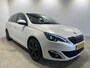 Peugeot 308 SW 1.2 Turbo GT-line | Navigatie | LM Velgen 17" | Achteruitrijcamera | PDC Voor en Achter | Cruise Control | Airco | LED Koplampen |