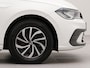 Volkswagen Polo 1.0 TSI Life Business | Apple Carplay | Navigatie | Parkeersensoren voor en achter | Voorstoelen verwarmd | Start/stop systeem | Bluetooth | Cruise control | Regensensor |
