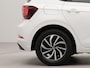 Volkswagen Polo 1.0 TSI Life Business | Apple Carplay | Navigatie | Parkeersensoren voor en achter | Voorstoelen verwarmd | Start/stop systeem | Bluetooth | Cruise control | Regensensor |