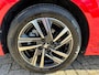 Peugeot 208 1.2 PureTech 100 Allure Navi / P-sensoren & camera / Clima / LM velgen
