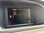 Volvo V40 2.0 T2 Base | All season banden | Airconditioning | Radio CD speler | Elektrische ramen | Automatische verlichting | 16 inch lichtmetalen velgen | Start stop systeem | Snelheidsbegrenzer | Elektrische ramen |