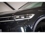 Volkswagen T-Roc R-Line | Panorama | IQ Light | ACC | Camera | 19" | IQ Drive | Stoel/Stuuverw. |