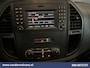 Mercedes-Benz Vito 114 CDI 136pk L2H1 Euro6 Airco | Navigatie | Camera | Cruisecontrol | Stoelverwarming Parkeersensoren, Trekhaak, Bijrijdersbank