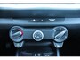 Kia Stonic 1.0 T-GDi DynamicLine Airco/Cruise/Camera/PDC/Carplay/Android/Navi/Bluetooth/RadioDAB.AUX.USB/17LM/Trekhaak/APK1-4-2027