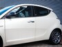 Lancia Ypsilon 0.9 TwinAir Platinum | Clima | Cruise | Half Leer | Panoramadak | Pdc | Lichtmetaal | Allseason |