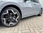 Volkswagen Golf 1.5 eTSI Style | Digital Cockpit | LED | Camera | CarPlay | Adaptive Cruise | Navigatie | Stoelverwarming | Climate