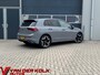 Volkswagen Golf 1.5 eTSI Style | Digital Cockpit | LED | Camera | CarPlay | Adaptive Cruise | Navigatie | Stoelverwarming | Climate