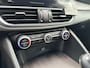 Alfa Romeo Giulia Veloce 2.0 T AWD 280 pk - Leder - Xenon - Camera -