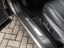Land Rover Range Rover Evoque P300e AWD R-Dynamic SE | Panoramisch schuif-/kanteldak | Keyless Entry | Touch Pro Duo | Black Exterior Pack