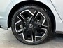Volkswagen Golf 1.5 150pk eTSI R-Line Edition Dodehoeksensoren | Achteruitrijcamera | Stoelverwarming