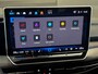 Volkswagen Golf 1.5 150pk eTSI R-Line Edition Dodehoeksensoren | Achteruitrijcamera | Stoelverwarming