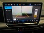 Volkswagen Golf 1.5 150pk eTSI R-Line Edition Dodehoeksensoren | Achteruitrijcamera | Stoelverwarming