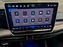 Volkswagen Golf 1.5 150pk eTSI R-Line Edition Dodehoeksensoren | Achteruitrijcamera | Stoelverwarming