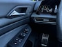 Volkswagen Golf 1.5 eTSI R-Line In/Exterieur | Digital Cockpit | | LED | CarPlay | Adaptive Cruise | Navigatie | Stoelverwarming | Climate