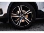 Volvo XC40 2.0 T4 R-Design | Trekhaak | Panoramisch Schuif/Kanteldak | Adaptive Cruise Control | BLIS | Stoel & Stuurverwarming | DAB+ | CarPlay |