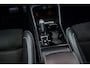Volvo XC40 2.0 T4 R-Design | Trekhaak | Panoramisch Schuif/Kanteldak | Adaptive Cruise Control | BLIS | Stoel & Stuurverwarming | DAB+ | CarPlay |