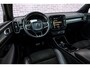 Volvo XC40 2.0 T4 R-Design | Trekhaak | Panoramisch Schuif/Kanteldak | Adaptive Cruise Control | BLIS | Stoel & Stuurverwarming | DAB+ | CarPlay |