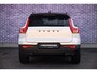 Volvo XC40 2.0 T4 R-Design | Trekhaak | Panoramisch Schuif/Kanteldak | Adaptive Cruise Control | BLIS | Stoel & Stuurverwarming | DAB+ | CarPlay |