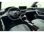 Peugeot 2008 1.2 Hybrid 145 Allure | Navigatie | Camera | Climate & Cruise Control | AppleCarplay/Android Auto |