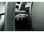 Peugeot 2008 1.2 Hybrid 145 Allure | Climate & Cruise Control | Parkeersensoren voor + achter | AppleCarplay/Android Auto |