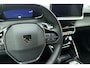 Peugeot 2008 1.2 Hybrid 145 Allure | Climate & Cruise Control | Parkeersensoren voor + achter | AppleCarplay/Android Auto |