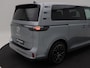 Volkswagen ID. Buzz Pro Limited Edition 210kW/286pk L1 79kWh | Lichtmetalen velgen 20" | Alarm | Achteruitrijcamera | Stoelverwarming | Stuurwiel verwarming | Privacyglass | Beschikbaar vanaf 15-06 |