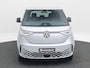 Volkswagen ID. Buzz Pro Limited Edition 210kW/286pk L1 79kWh | Lichtmetalen velgen 20" | Alarm | Achteruitrijcamera | Stoelverwarming | Stuurwiel verwarming | Privacyglass | Beschikbaar vanaf 15-06 |