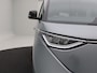 Volkswagen ID. Buzz Pro Limited Edition 210kW/286pk L1 79kWh | Lichtmetalen velgen 20" | Alarm | Achteruitrijcamera | Stoelverwarming | Stuurwiel verwarming | Privacyglass | Beschikbaar vanaf 15-06 |
