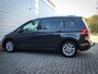 Volkswagen Touran 1.2 TSI Comfortline Edition 7p | Clima | Cruise | Navi | Panoramadak | Stoelverwarming | Trekhaak | Lichtmetaal | Allseason | Pdc | Camera |
