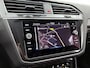 Volkswagen Tiguan 1.4 TSI eHybrid R-Line Business(GoedOnderH, Carplay, Stoel+StuurV, Camera, Trekhaak, Lane Assit, Auto Park, Etc)