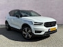 Volvo XC40 1.5 T4 Recharge R-Design Expression | Black Pack | Achteruitrijcamera | Lichtmetalen Velgen 19 inch | Keyless Entry | Elektrische Achterklep | Getint glas | Navigatie |  Plug-in Hybrid |