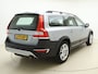 Volvo XC70 T5 245pk Automaat Nordic+ / Schuif-/kanteldak / Adapt. Cruise / BLIS / Elektr. Stoelen / Xenon / Keyless / Leder / Stoelverwarming / Afn. Trekhaak /