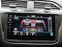 Volkswagen Tiguan 1.4 TSI eHybrid Elegance Automaat - Panoramisch schuif-kanteldak - LED - Navigatie - Trekhaak - 360 Camera