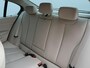 BMW 3-Serie 335i | Clima | Cruise | Multimedia/Navi | Stoelverwarming | Leder | PDC + Camera |
