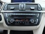 BMW 3-Serie 335i | Clima | Cruise | Multimedia/Navi | Stoelverwarming | Leder | PDC + Camera |
