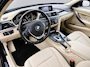 BMW 3-Serie 335i | Clima | Cruise | Multimedia/Navi | Memory | Stoelverwarming | Leder | PDC + Camera |