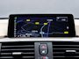 BMW 3-Serie 335i | Clima | Cruise | Multimedia/Navi | Memory | Stoelverwarming | Leder | PDC + Camera |