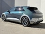Hyundai Ioniq 5 Lounge AWD 73kWh / SOH 98% / Fabrieksgarantie t/m 12-2027 / Dealer onderhouden / Stoel-/Stuur-/Achterbankverwarming / Navigatie / Apple Carplay/Android Auto / BOSE audio / Achteruitrijcamera /