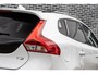 Volvo V40 Cross Country 1.5 T3 Polar+ Luxury | Navigatie | Panoramadak | Achteruitrijcamera | Lederen Bekleding | Parkeerverwarming | LED Koplampen | Lichtmetalen Velgen | Stoelverwarming | Keyless Entry