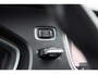 Volvo V40 Cross Country 1.5 T3 Polar+ Luxury | Navigatie | Panoramadak | Achteruitrijcamera | Lederen Bekleding | Parkeerverwarming | LED Koplampen | Lichtmetalen Velgen | Stoelverwarming | Keyless Entry