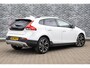 Volvo V40 Cross Country 1.5 T3 Polar+ Luxury | Navigatie | Panoramadak | Achteruitrijcamera | Lederen Bekleding | Parkeerverwarming | LED Koplampen | Lichtmetalen Velgen | Stoelverwarming | Keyless Entry