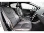Volvo V40 Cross Country 1.5 T3 Polar+ Luxury | Navigatie | Panoramadak | Achteruitrijcamera | Lederen Bekleding | Parkeerverwarming | LED Koplampen | Lichtmetalen Velgen | Stoelverwarming | Keyless Entry