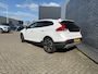 Volvo V40 Cross Country 1.5 T3 Polar+ Luxury | Navigatie | Panoramadak | Achteruitrijcamera | Lederen Bekleding | Parkeerverwarming | LED Koplampen | Lichtmetalen Velgen | Stoelverwarming | Keyless Entry