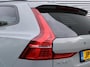 Volvo XC60 2.0 T8 Plug-in hybrid AWD Ultra Dark Automaat / Panoramadak / Bowers & Wilkins audio / 21" velgen / Trekhaak / Gelaagde ramen / Privacy Glass / 360* camera