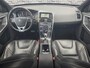 Volvo XC60 2.4 D5 AWD R-Design | Navigatie | Trekhaak | Lederen Bekleding | Bi-Xenon Adaptief | Parkeersensoren | Elektrische Achterklep | Stoelverwarming