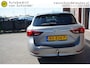 Toyota Avensis Touring Sports 1.8 VVT-I 147PK AUTOMAAT EXECUTIVE BUSINESS PANORAMADAK TREKHAAK CAMERA LEDER-ALCANTARA STOELVERWARMING NAVI ECC AIRCO CRUISECONTROL XENON-LED ENZ...